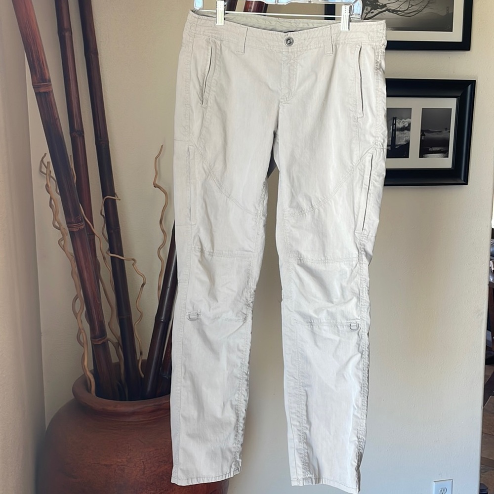 Kuhl khaki pants size 10 regular.